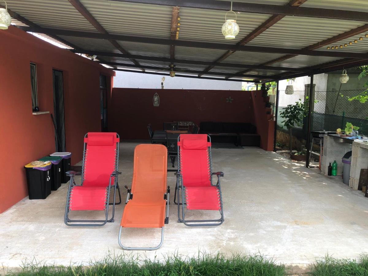 Vacation House "Andy" Πούλα Εξωτερικό φωτογραφία