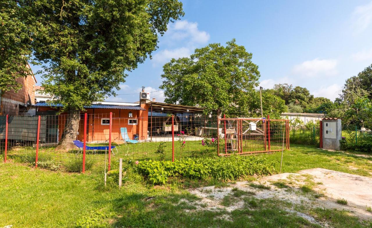 Vacation House "Andy" Πούλα Εξωτερικό φωτογραφία